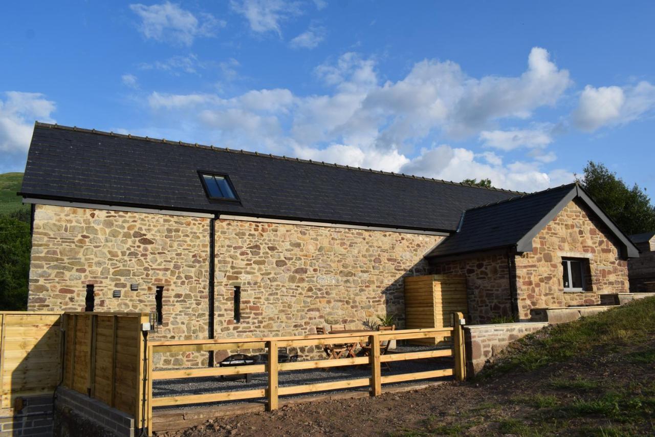 Cowshed In The Black Mountains Abergavenny ภายนอก รูปภาพ